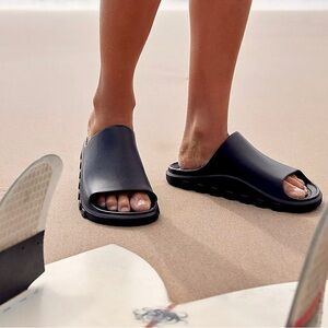 • SOLD • Free People Movement Halftime Slides